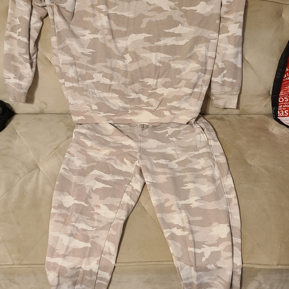 Athleta jogging set